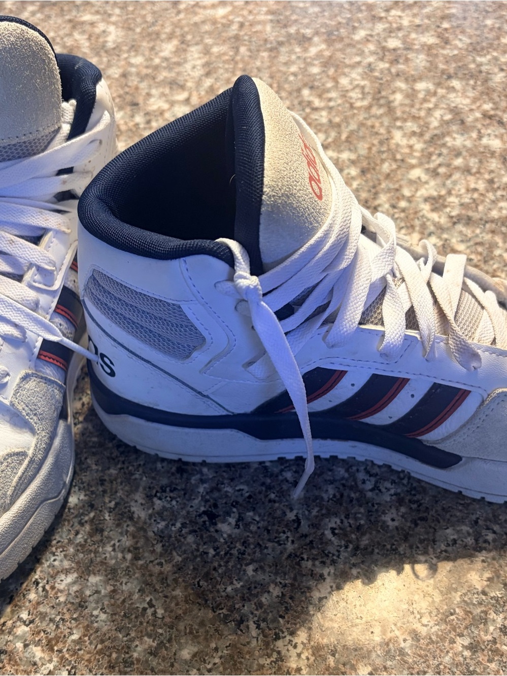 Adidas Entrap Basketball Mid Tops Size 8.5